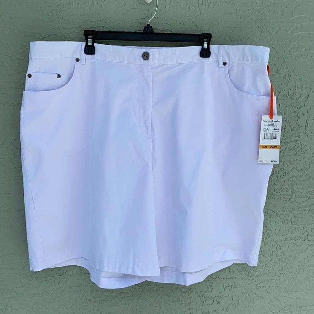 Hearts Of Palm Women Sz 24W NWT White Shorts